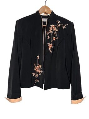 JESSICA HOWARD Embroidered Floral Cropped Open Front Blazer Jacket